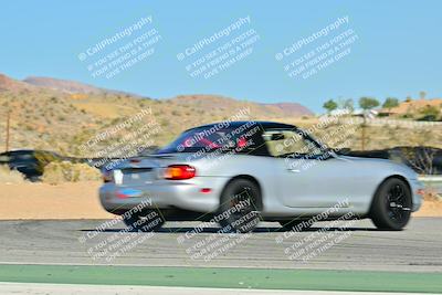 media/Dec-13-2025-Extreme Speed (Sat) [[d129ecb0b9]]/Beginner/Session 2 (Turn 4)/